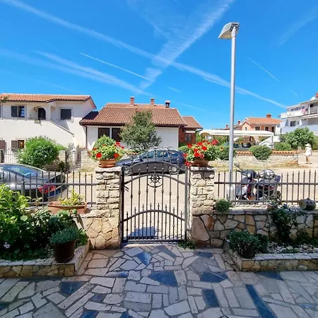 Enrica Novigrad Istria