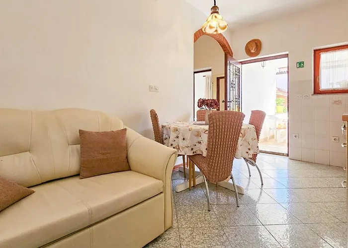 Enrica Novigrad Istria